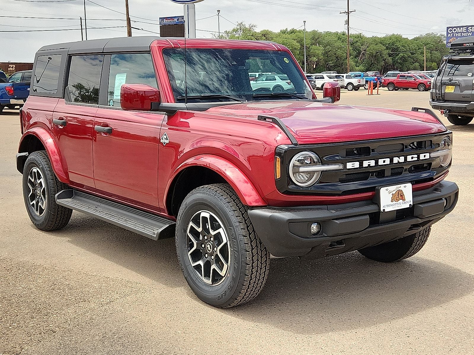 2026 Ford Bronco Outer Banks®