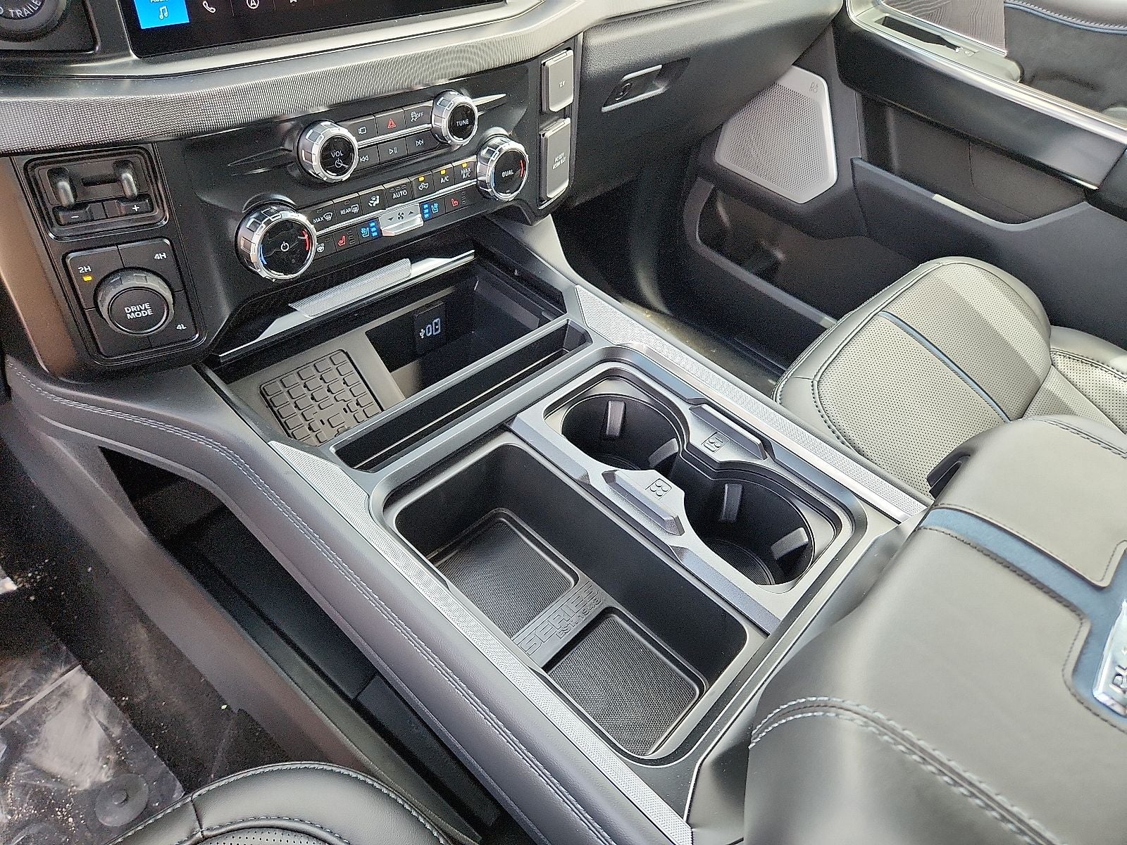 2025 Ford Super Duty F-250® Platinum®