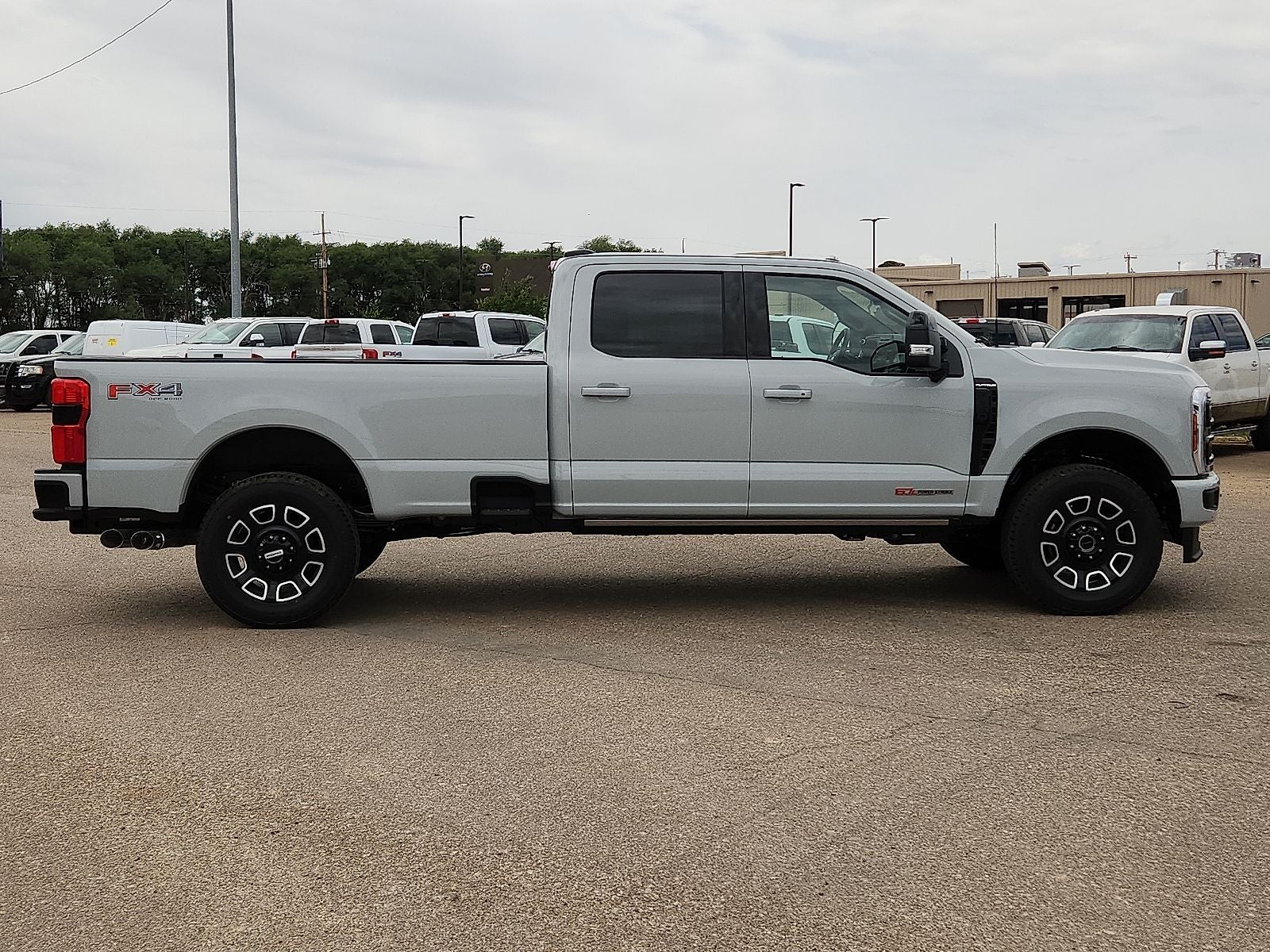 2026 Ford Super Duty F-350® Platinum®