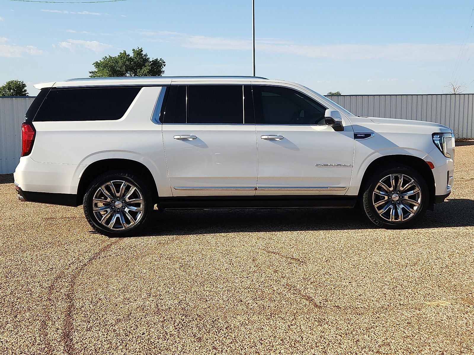 2022 GMC Yukon XL Denali