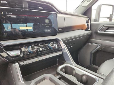 2024 GMC Sierra HD Denali