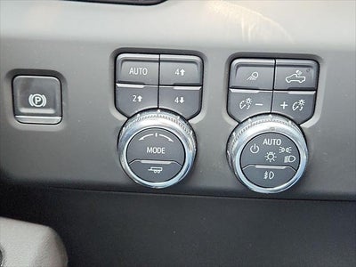 2025 GMC Sierra AT4