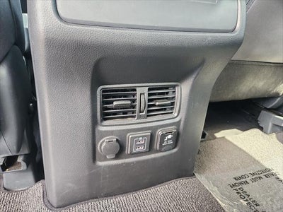 2023 Nissan Titan SV