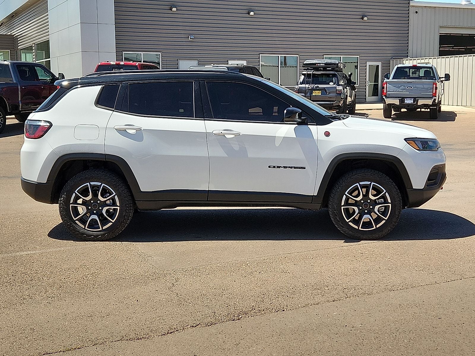 2025 Jeep Compass Trailhawk