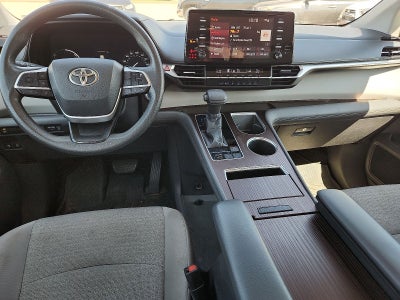 2021 Toyota Sienna LE 8 Passenger